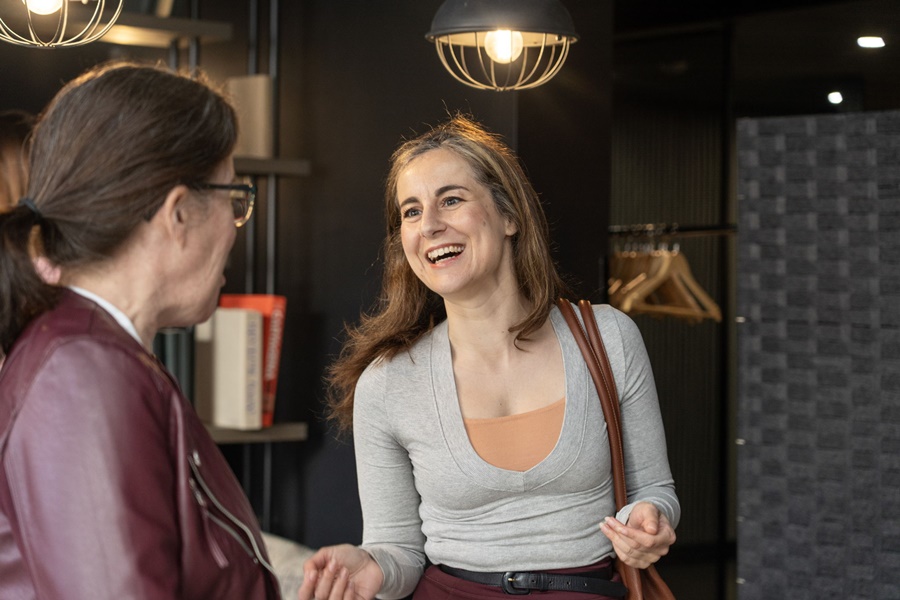 Leading-Ladies-Networking-Menna-Riley-April-2025-003