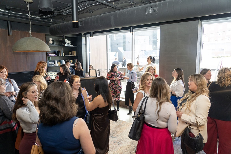 Leading-Ladies-Networking-Menna-Riley-April-2025-018