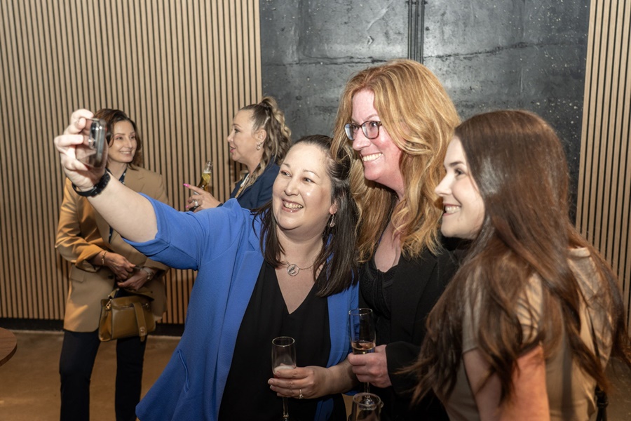 Leading-Ladies-Networking-Menna-Riley-April-2025-050