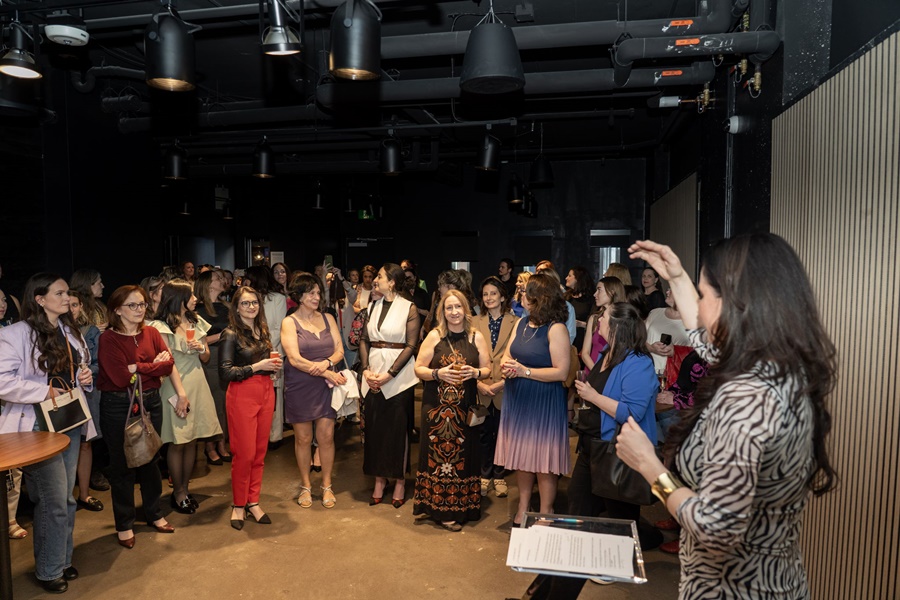 Leading-Ladies-Networking-Menna-Riley-April-2025-060
