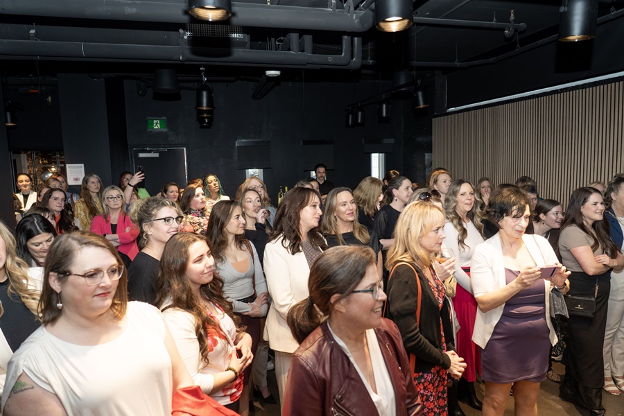 Leading-Ladies-Networking-Menna-Riley-April-2025-117